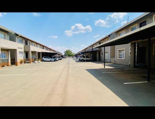 1 BEDROOM APARTMENT FOR SALE IN BRENTHURST